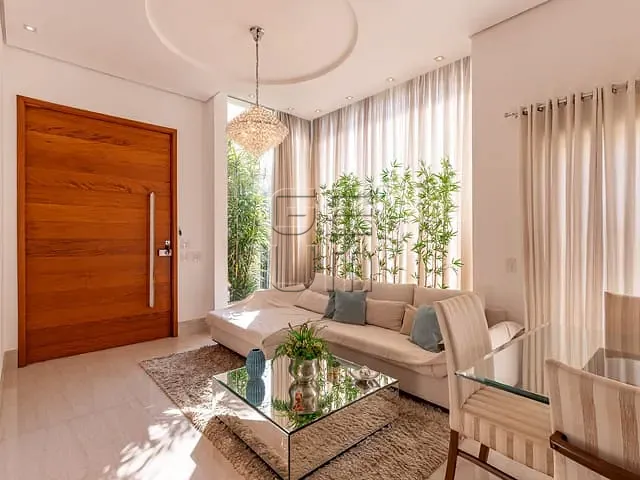 Sobrado com 381m² 4 quartos e 6 banheiros, à venda, no bairro Vivendas do Arvoredo em Londrina