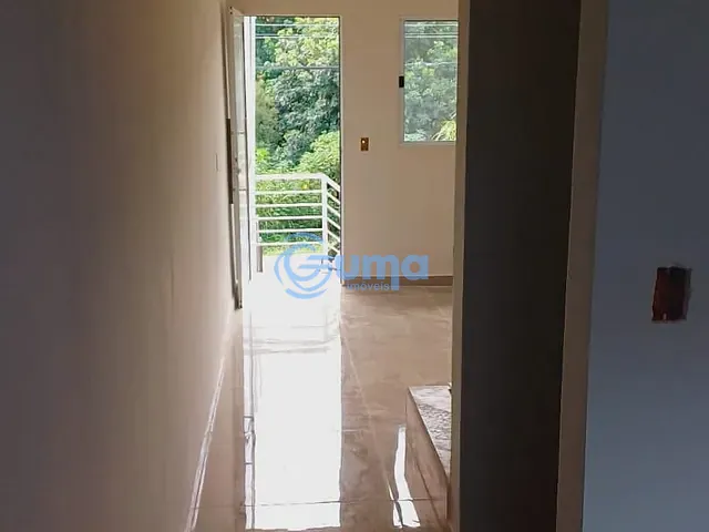 Sobrado com 58m² 2 quartos e 1 banheiro, à venda, no bairro Jardim São Miguel em Bragança Paulista