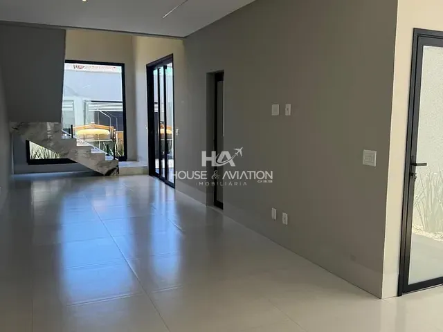 Sobrado com 180m² 3 quartos e 5 banheiros, à venda, no bairro Jardim Vila Boa em Goiânia