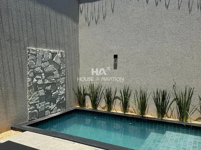 Sobrado com 180m² 3 quartos e 5 banheiros, à venda, no bairro Jardim Vila Boa em Goiânia
