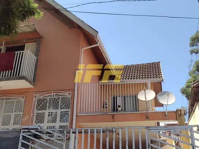 Sobrado com 495m² 3 quartos e 5 banheiros, à venda, no bairro Vila Nossa Senhora das Graças em Taubaté