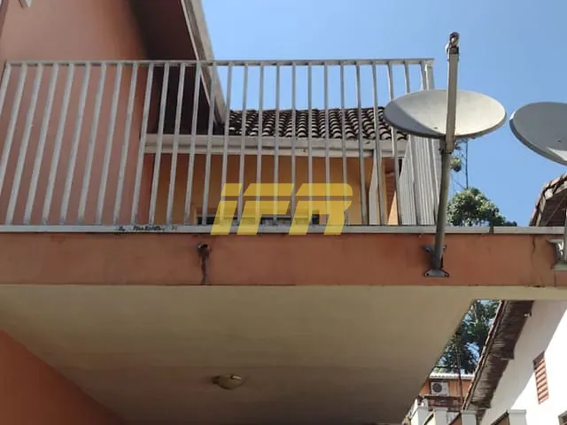Sobrado com 495m² 3 quartos e 5 banheiros, à venda, no bairro Vila Nossa Senhora das Graças em Taubaté