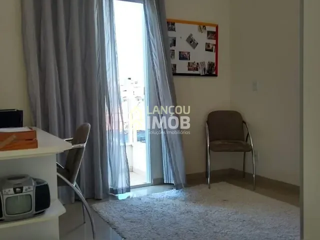 Sobrado 3 quartos e 4 banheiros, à venda, no bairro Jardim Pacaembu em Jundiaí