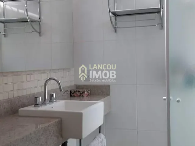 Sobrado 3 quartos e 4 banheiros, à venda, no bairro Jardim Pacaembu em Jundiaí