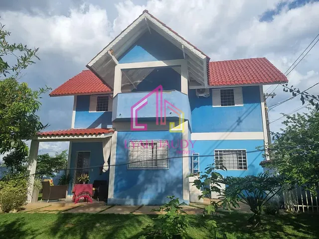 Casa com 648m² 3 quartos e 4 banheiros, à venda, no bairro Bom Clima em Chapada dos Guimarães