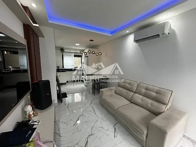 Sobrado com 100m² 2 quartos e 2 banheiros, à venda, no bairro Bela Vista em Palhoça