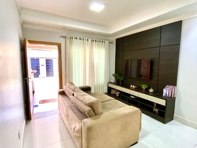 Sobrado 3 quartos e 3 banheiros, à venda, no bairro jardim atlântico em Goiânia