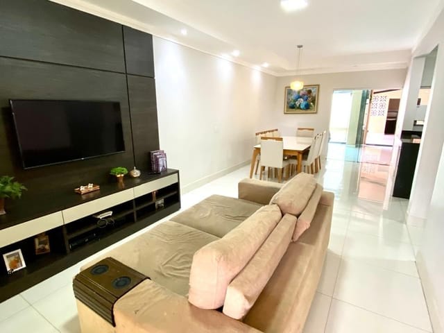 Sobrado 3 quartos e 3 banheiros, à venda, no bairro jardim atlântico em Goiânia