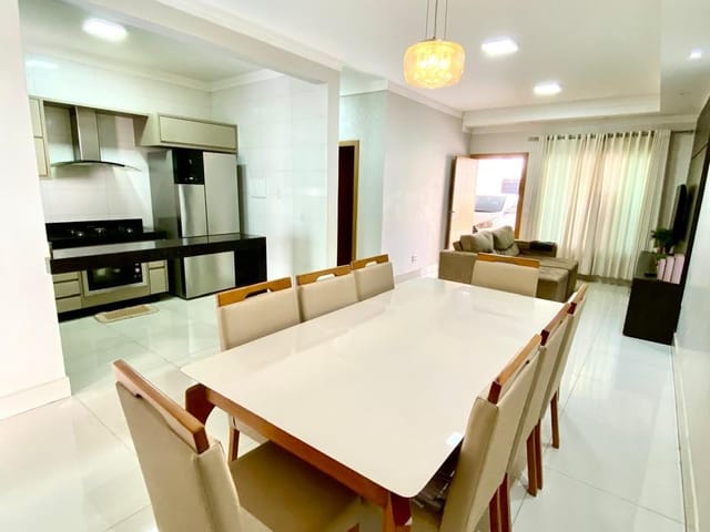 Sobrado 3 quartos e 3 banheiros, à venda, no bairro jardim atlântico em Goiânia