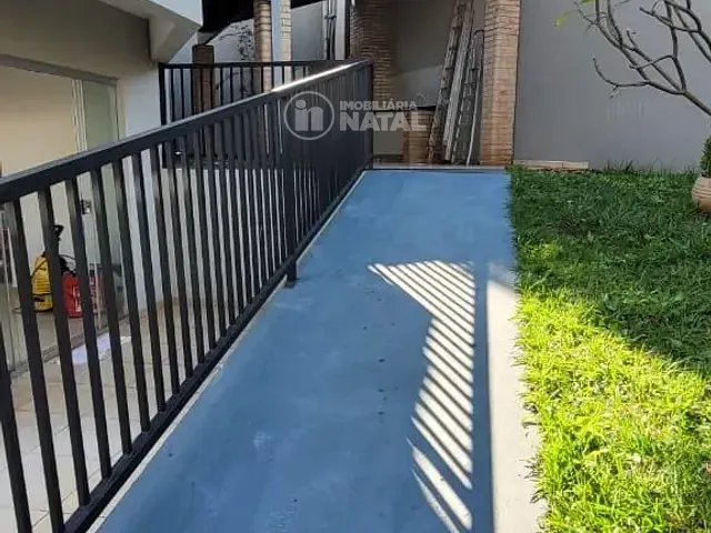 Sobrado com 306m² 3 quartos e 3 banheiros, à venda, no bairro Jardim Presidente em Londrina