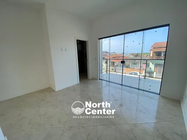 Sobrado com 109m² 3 quartos e 3 banheiros, à venda, no bairro Costeira em Balneário Barra do Sul