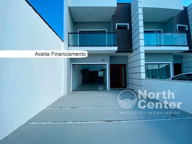 Sobrado com 109m² 3 quartos e 3 banheiros, à venda, no bairro Costeira em Balneário Barra do Sul