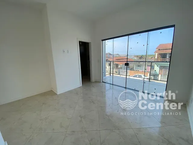 Sobrado com 109m² 3 quartos e 3 banheiros, à venda, no bairro Costeira em Balneário Barra do Sul