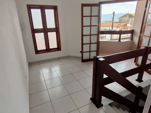 Sobrado com 125m² 3 quartos e 2 banheiros, à venda, no bairro Residencial Mombaça I em Pindamonhangaba