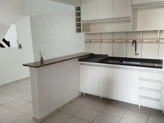 Sobrado com 125m² 3 quartos e 2 banheiros, à venda, no bairro Residencial Mombaça I em Pindamonhangaba
