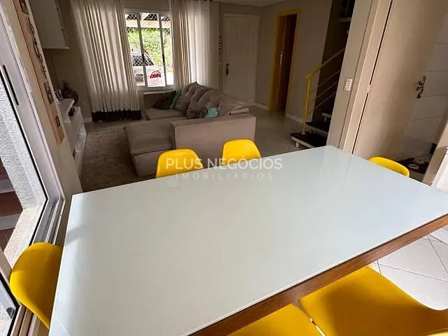 Sobrado com 199m² 3 quartos e 2 banheiros, à venda, no bairro Jardim São Carlos em Sorocaba