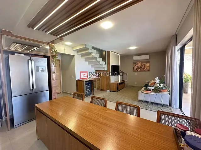 Sobrado com 360m² 4 quartos e 4 banheiros, à venda, no bairro Jardins Nápoles em Senador Canedo