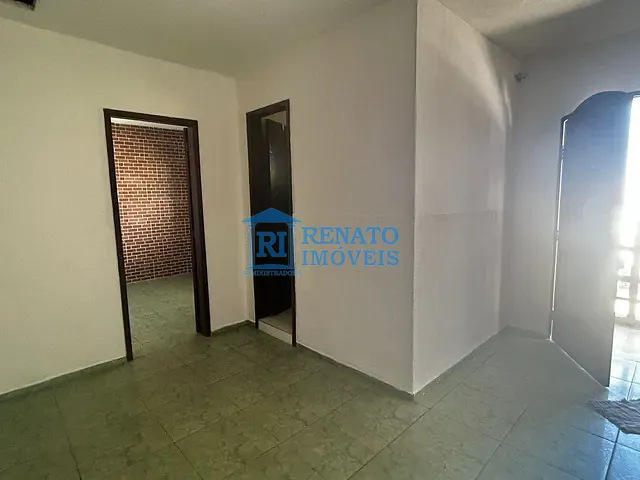Sobrado 2 quartos e 1 banheiro, para alugar, no bairro Barra de Maricá em Maricá