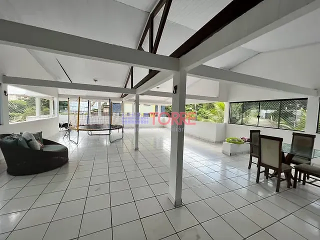 Sobrado com 500m² 3 quartos e 3 banheiros, à venda, no bairro Jardim Vitória em Itabuna