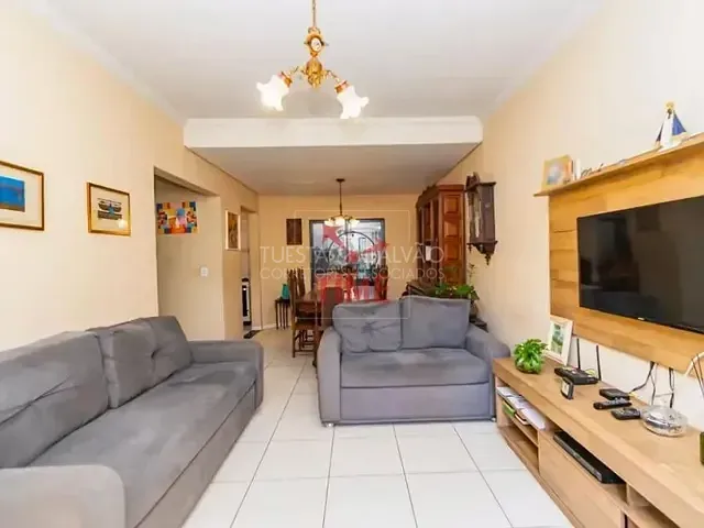Sobrado com 146m² 3 quartos e 1 banheiro, à venda, no bairro Uberaba em Curitiba