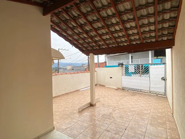 Sobrado 2 quartos e 2 banheiros, para alugar, no bairro Centro em Extrema
