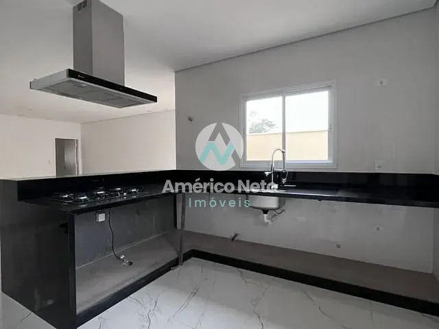 Sobrado com 280m² 4 quartos e 3 banheiros, à venda, no bairro Cerâmica em São Caetano do Sul