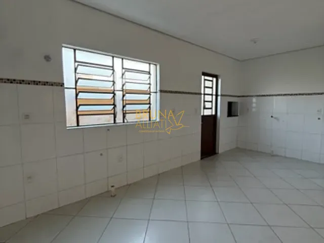 Sobrado 2 quartos e 1 banheiro, para alugar, no bairro Centenário em Sapiranga
