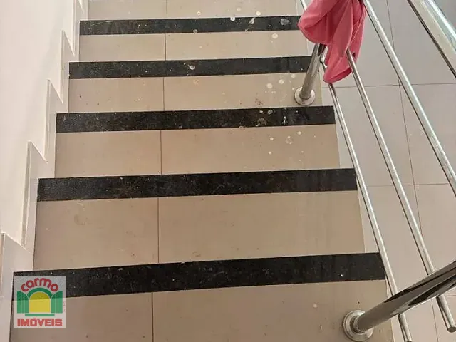 Sobrado com 150m² 3 quartos e 3 banheiros, para alugar, no bairro Residencial Flor do Cerrado em Anápolis