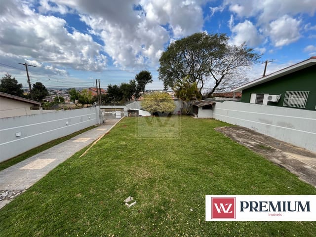 Sobrado com 600m² 4 quartos e 3 banheiros, à venda, no bairro Jardim Carvalho em Ponta Grossa