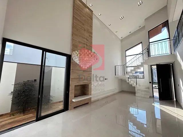 Sobrado 3 quartos e 2 banheiros, à venda, no bairro Residencial do Lago em Pirassununga