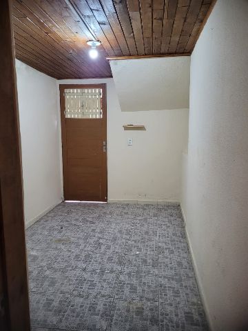 Sobrado com 202m² 2 quartos e 1 banheiro, à venda, no bairro Centro em Pindamonhangaba