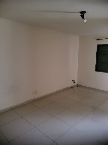 Sobrado com 202m² 2 quartos e 1 banheiro, à venda, no bairro Centro em Pindamonhangaba