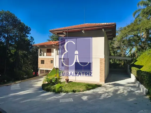 Sobrado com 3700m² 4 quartos e 5 banheiros, à venda, no bairro Bosque dos Eucaliptos em São José dos Campos