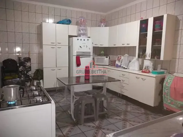 Sobrado com 125m² 4 quartos e 2 banheiros, à venda, no bairro Chácara Santa Cecília em Itapevi