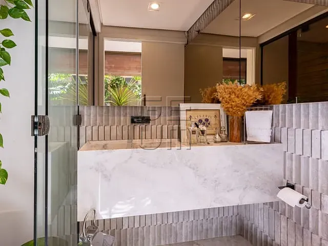 Casa com 378m² 4 quartos e 6 banheiros, à venda, no bairro Alphaville em Londrina