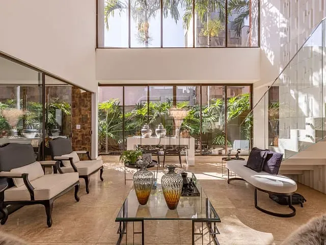 Casa com 378m² 4 quartos e 6 banheiros, à venda, no bairro Alphaville em Londrina