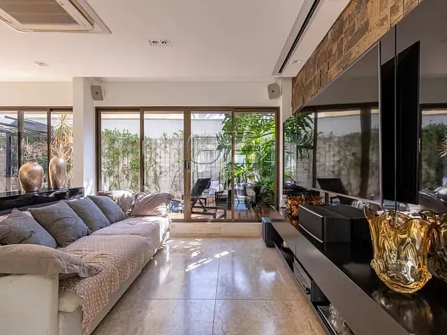 Casa com 378m² 4 quartos e 6 banheiros, à venda, no bairro Alphaville em Londrina