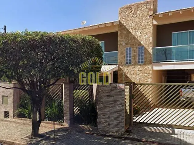 Sobrado com 331m² 3 quartos e 4 banheiros, à venda, no bairro Jardim Esperança em Londrina