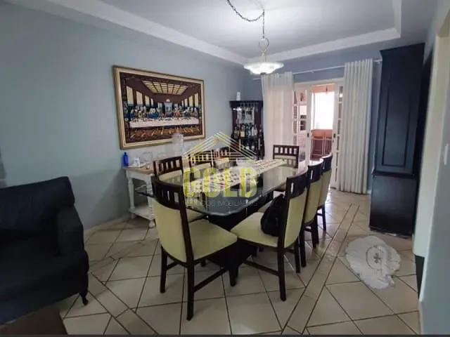 Sobrado com 331m² 3 quartos e 4 banheiros, à venda, no bairro Jardim Esperança em Londrina