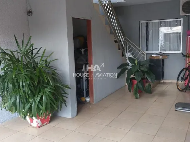 Sobrado com 360m² 3 quartos e 4 banheiros, à venda, no bairro Vila João Vaz em Goiânia