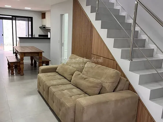 Sobrado 2 quartos e 2 banheiros, à venda, no bairro Jardim das Tulipas em Holambra