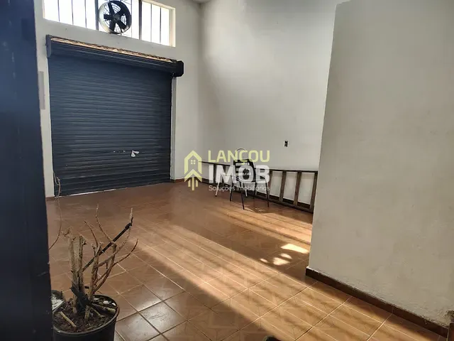 Sobrado 3 quartos e 1 banheiro, à venda, no bairro Jardim Pacaembu em Jundiaí