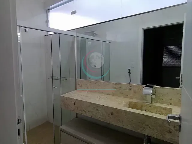 Sobrado 2 quartos e 4 banheiros, à venda ou para alugar, no bairro Ipiranga em São Paulo