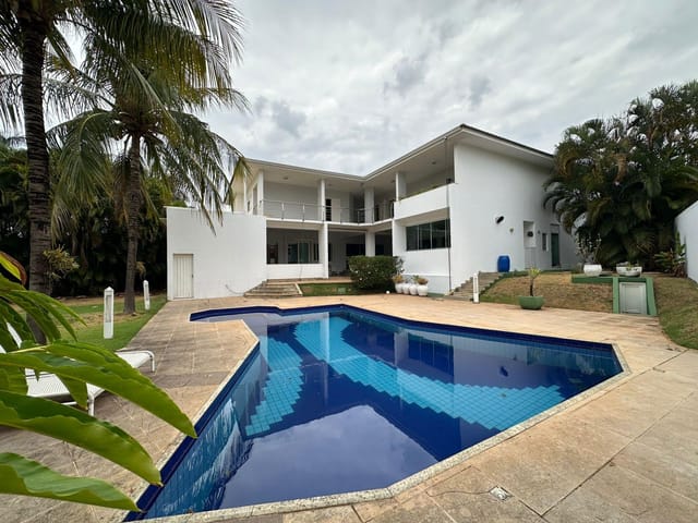 Sobrado 5 quartos e 6 banheiros, à venda, no bairro Cidade Vera Cruz - Jardins Viena em Aparecida de Goiânia
