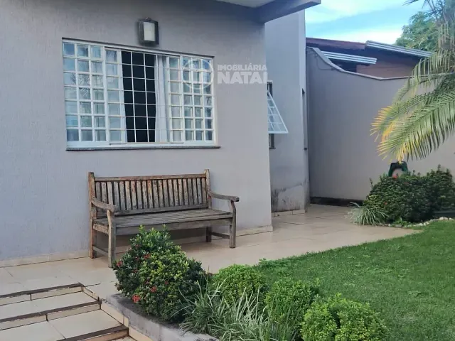 Sobrado com 420m² 4 quartos e 4 banheiros, à venda, no bairro Califórnia em Londrina