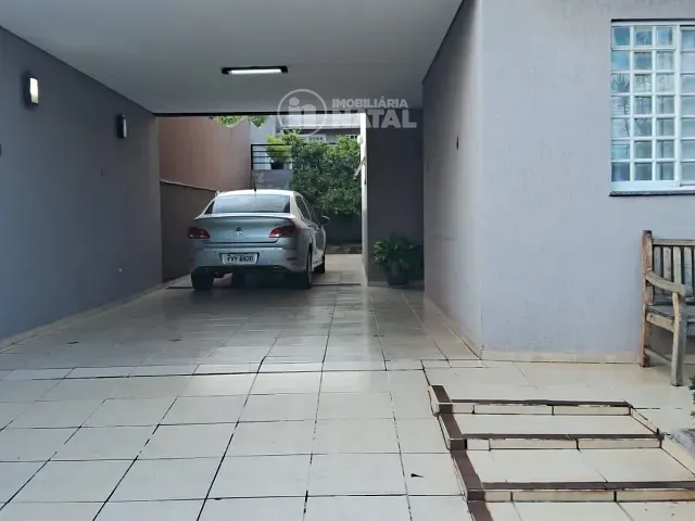 Sobrado com 420m² 4 quartos e 4 banheiros, à venda, no bairro Califórnia em Londrina