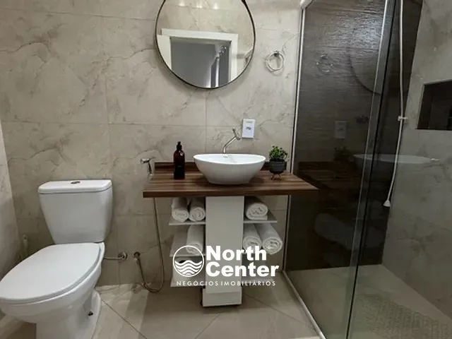 Sobrado com 106m² 3 quartos e 3 banheiros, à venda, no bairro Costeira em Balneário Barra do Sul