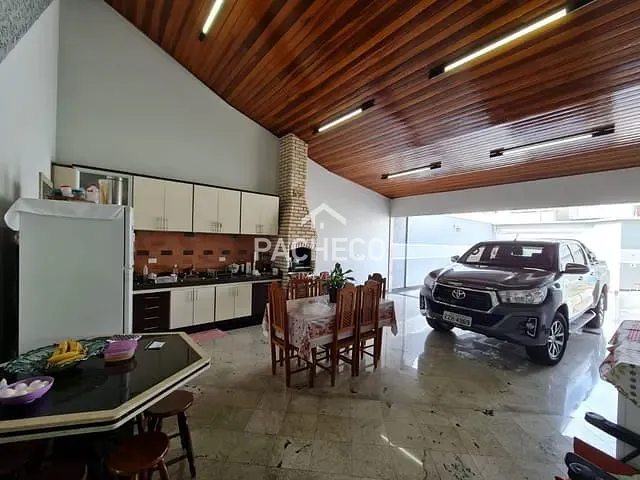 Sobrado com 250m² 3 quartos e 1 banheiro, à venda, no bairro Jardim Dona Regina em Santa Bárbara D'Oeste