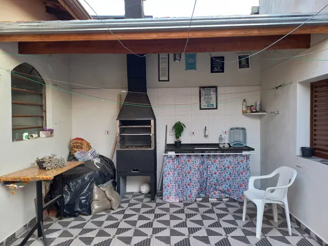 Sobrado com 175m² 3 quartos e 3 banheiros, à venda, no bairro Jardim Rosely em Pindamonhangaba