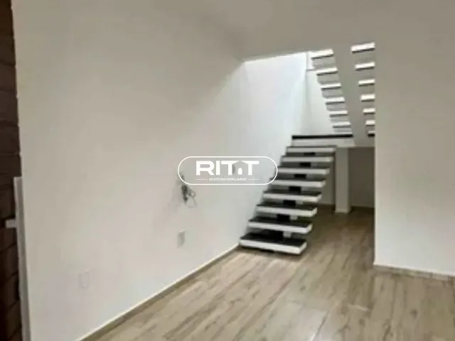 Sobrado com 250m² 4 quartos e 3 banheiros, à venda, no bairro Parque Residencial São Clemente em Monte Mor